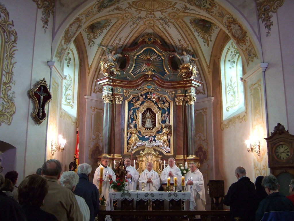 Gottesdienst In der Maria-Schnee-Wallfahrtskirche

Nabożeństwo w kościółku Maria Śnieżna